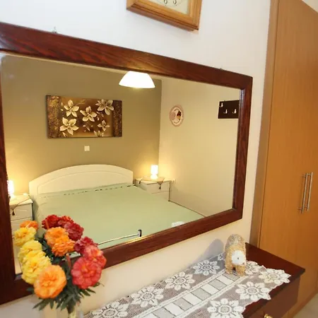 Luxury Flat In 2' From The Beach! Great Vfm!!! *